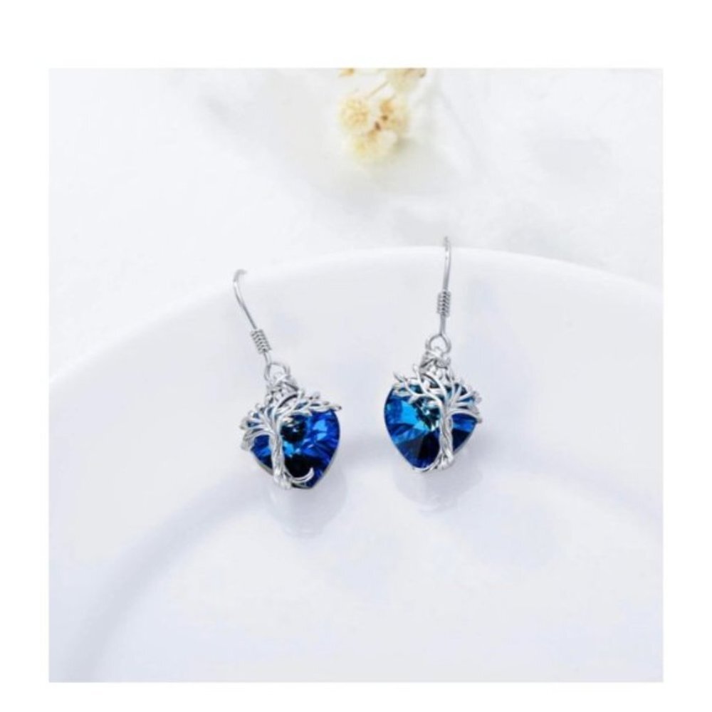 14K White Gold Drop Earrings